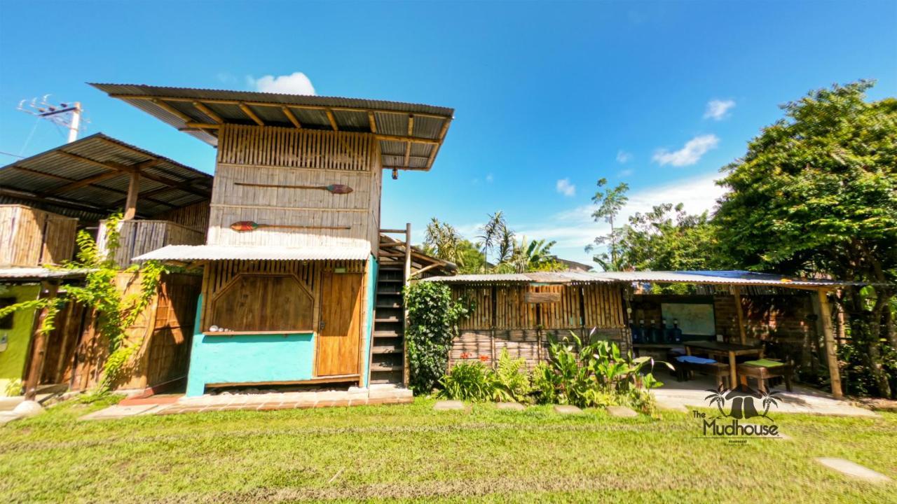 The Mudhouse Hostel Mompiche Exteriér fotografie