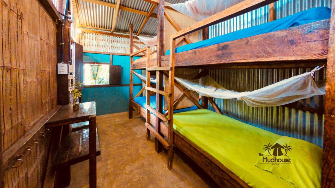 The Mudhouse Hostel Mompiche Exteriér fotografie